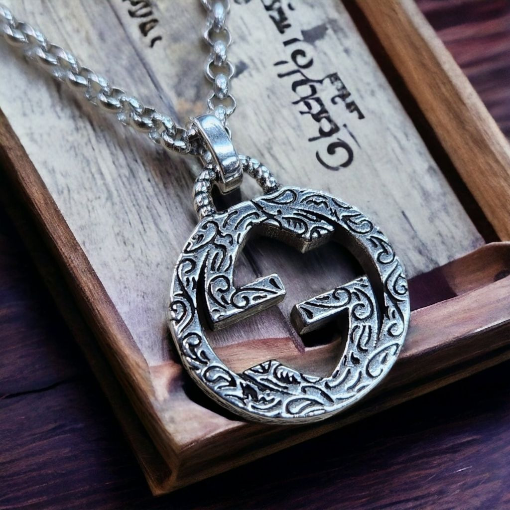 구찌 140 인터로킹 G 펜던트 목걸이