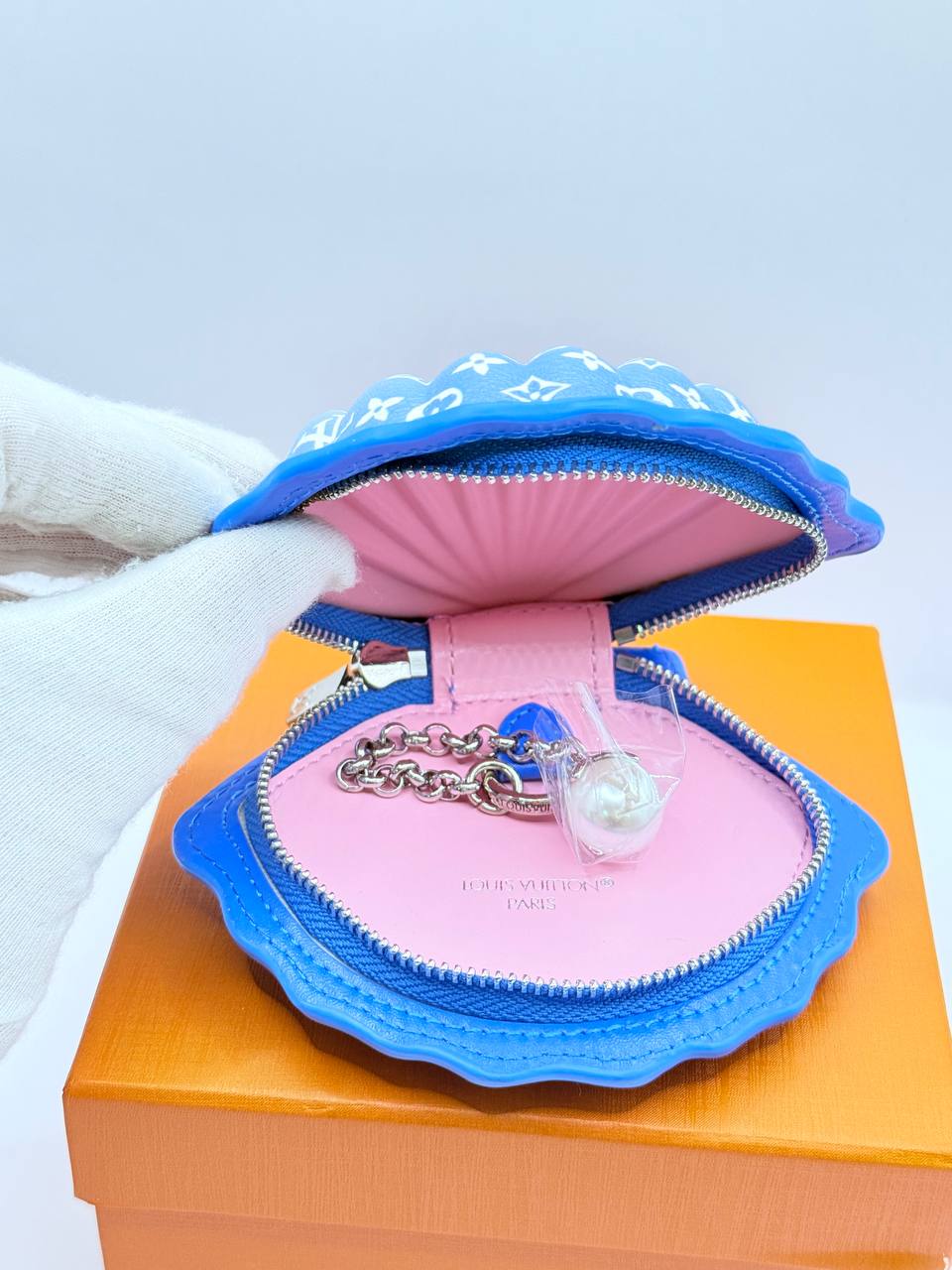 루이비통 kj55 셸 LV Shell 백 참 키링