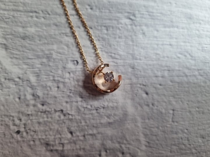 샤넬 코코크러쉬 다이아 제니 목걸이