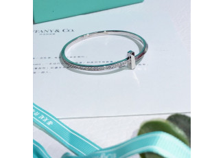 티파니 TOZ 03 T:T1 네로우 파베 다이아몬드 힌지드 뱅글 실버 팔찌