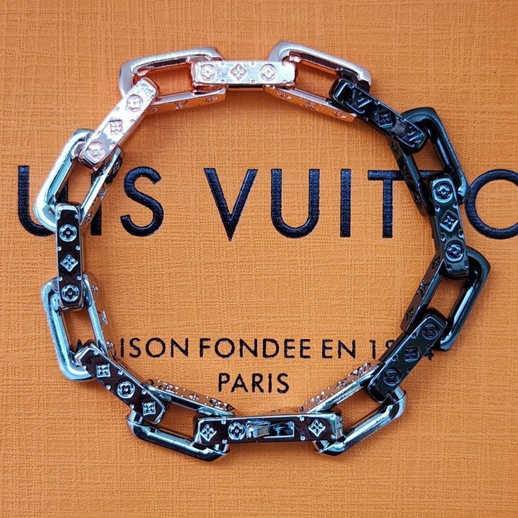 루이비통 107 체인 팔찌