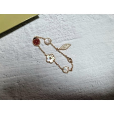 반클리프 럭키스프링 모티브 팔찌