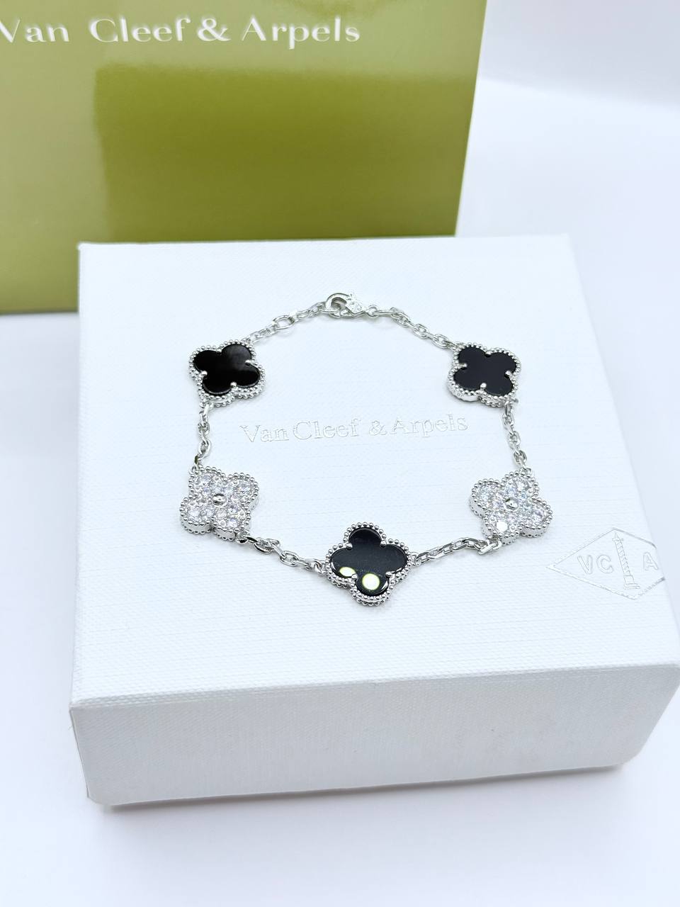 반클리프 VCF04 알함브라 5모티브 팔찌