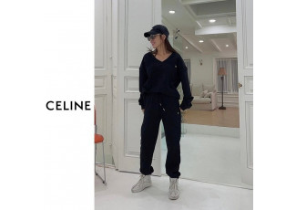 셀린느 여성 브이넥 맨투맨 조거 팬츠 세트