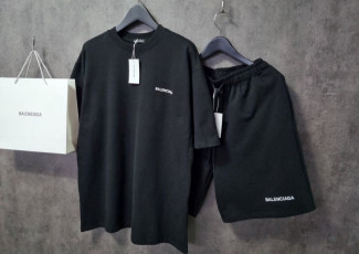 발렌시아가 백로고 트레이닝 세트