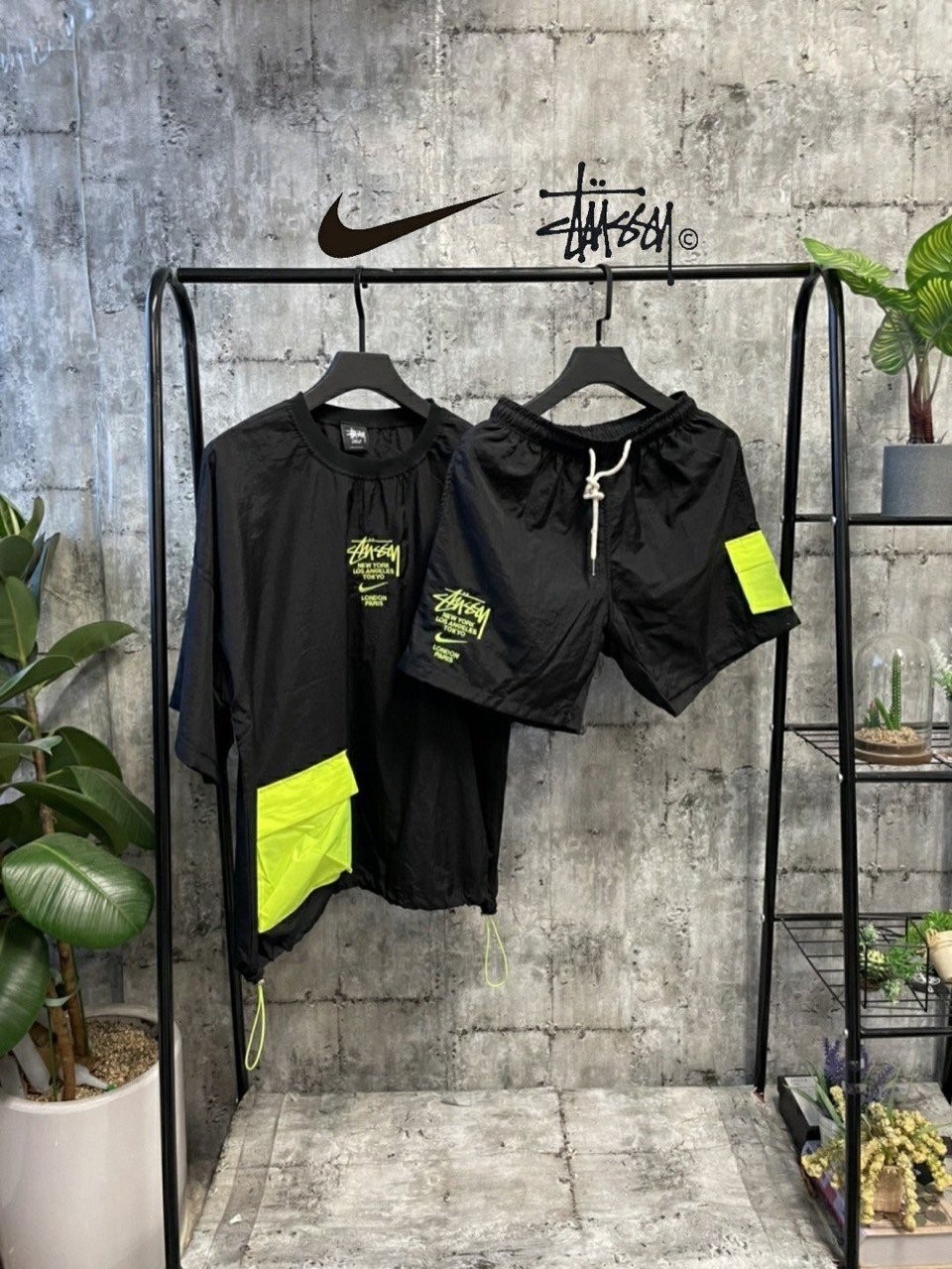 나이키 X 스투시 콜라보 로고 윈드 사이드 포켓 트레이닝 세트