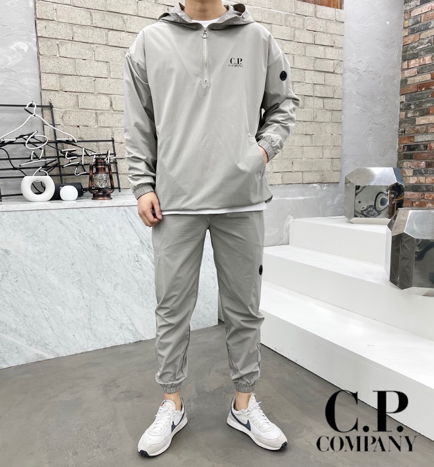 CP컴퍼니 크롬 후드 아노락 카고 조거 세트