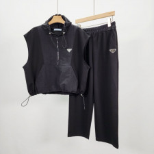 프라다 여성 배색 아노락 조끼 트레이닝 세트