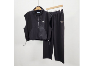 프라다 여성 배색 아노락 조끼 트레이닝 세트