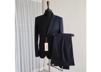 톰브라운 클래식 정장 세트 네이비