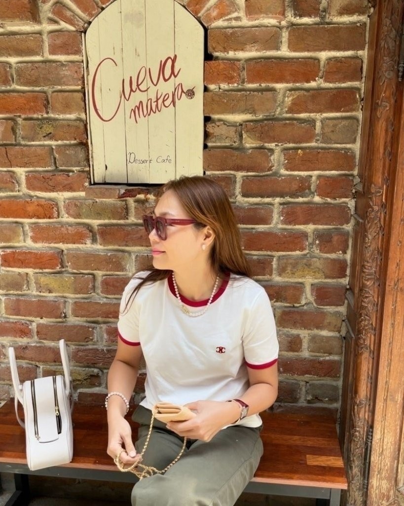 셀린느 여성 70S 레드 미니 트리오페 자수 랍빠 반팔티