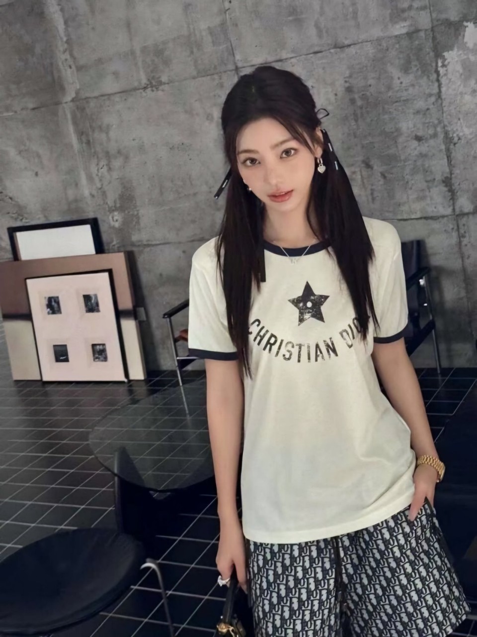 디올 여성 자도르 스타 배색 랍빠 반팔티