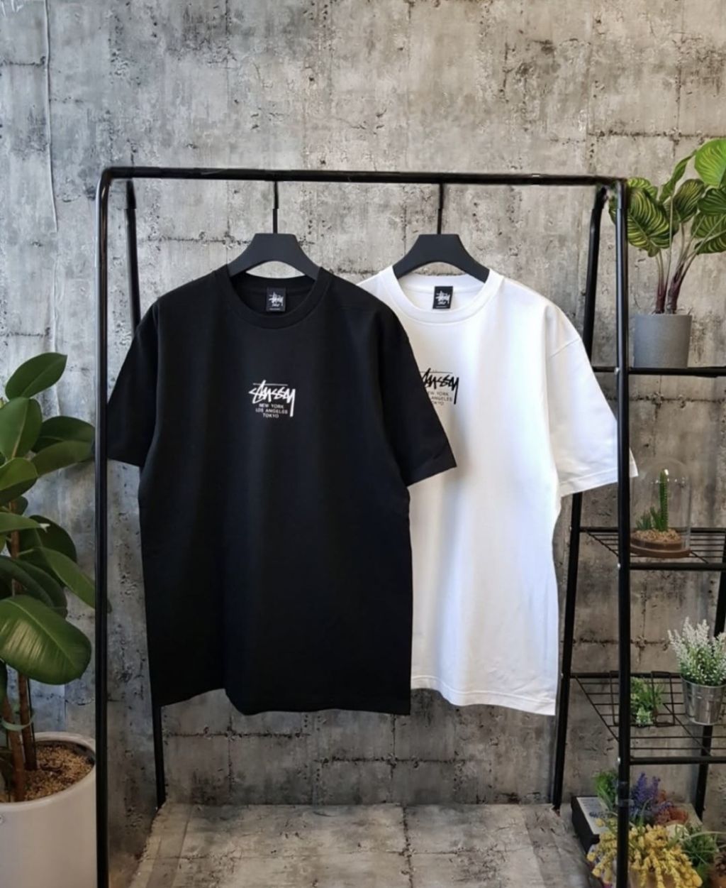 스투시 런던 베이직 라운드 반팔티