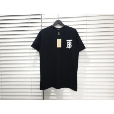 버버리 에멀슨 모노그램 반팔티