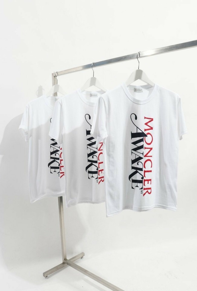 몽클레어 어웨이크 뉴욕 컬렉션 라운드 반팔티