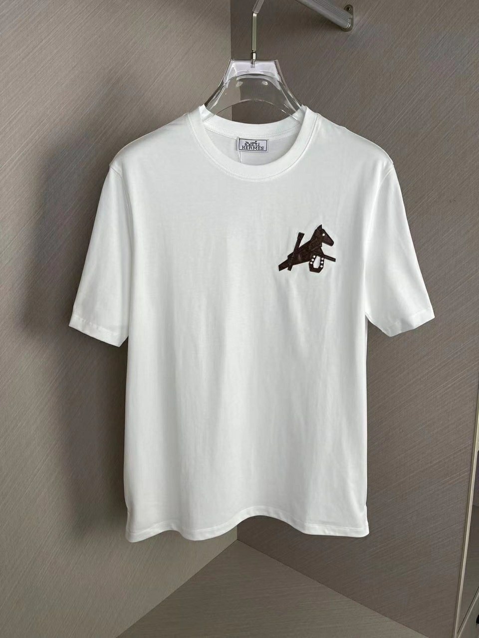 에르메스 말 자수 반팔티