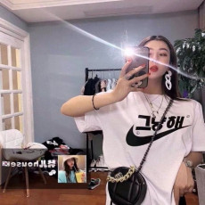 나이키 그냥해 라운드 반팔티