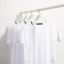 돌체앤가바나 숄더 라벨 브이넥 반팔티