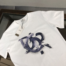 디올 스케치 프린팅 반팔티