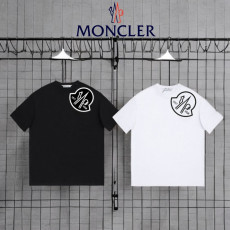 몽클레어 어깨 로고 반팔티