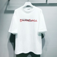 발렌시아가 레드 페인팅 빈티지 폰트 반팔티