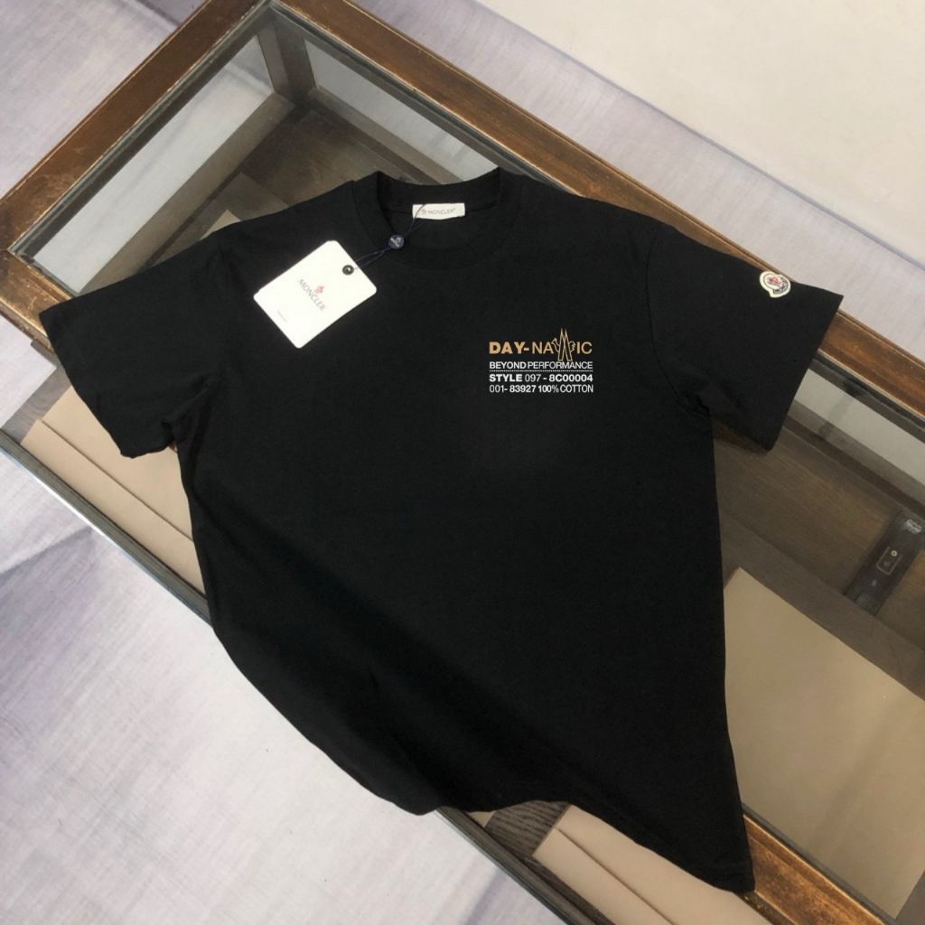 몽클레어 해와산 반팔티