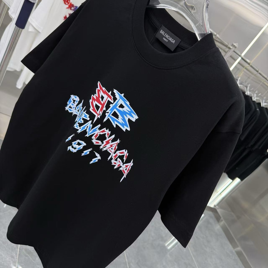 발렌시아가 유니섹스 루즈 버전 반팔티