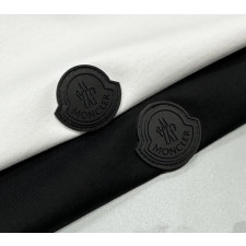 몽클레어 블랙 와펜 스몰 패치 반팔티