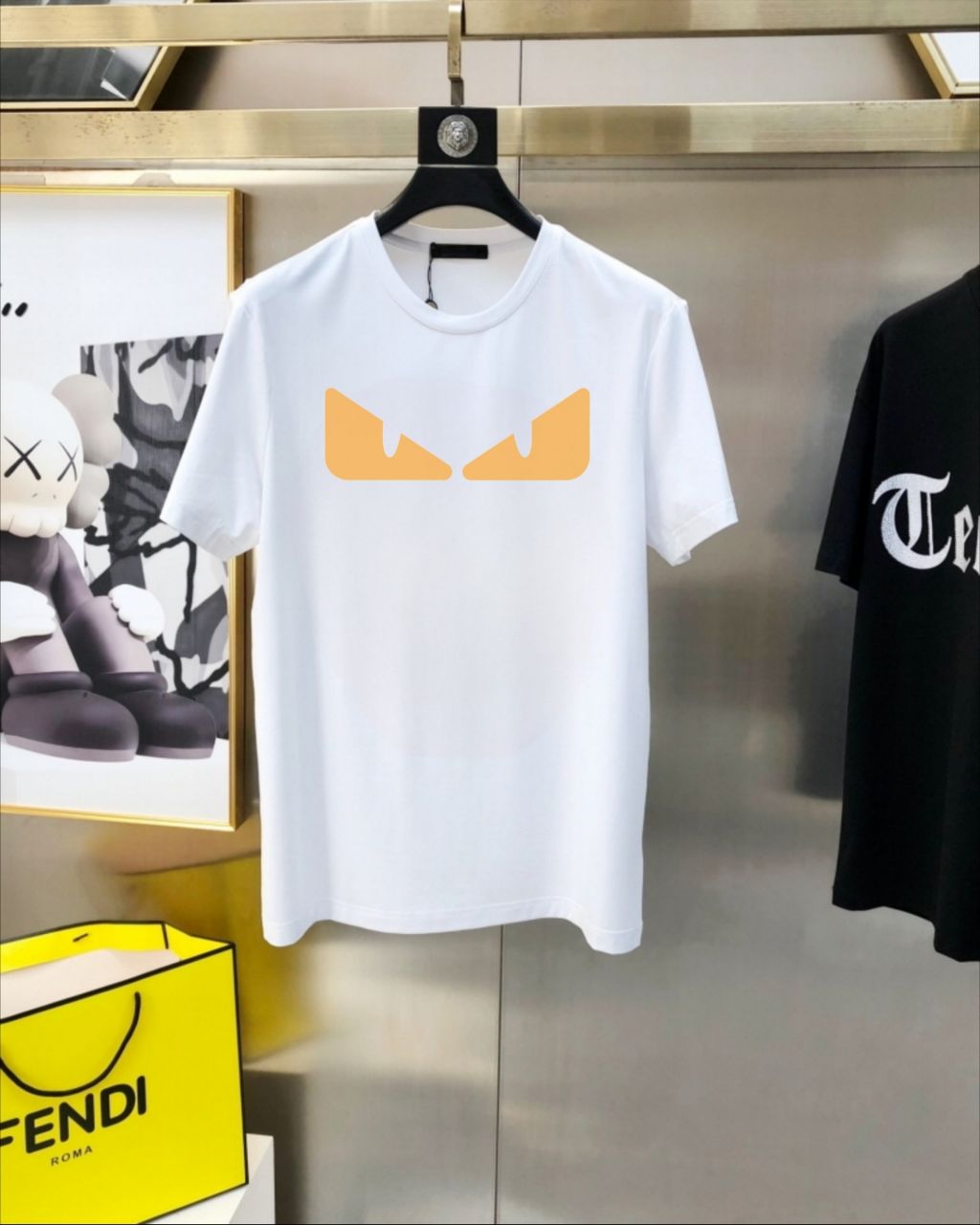 펜디 눈알 로고 반팔티