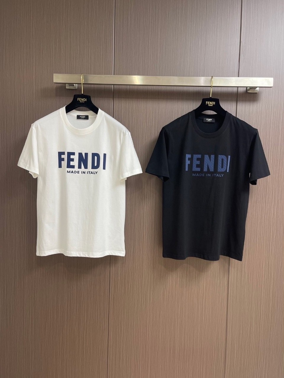 펜디 네이비 레터링 로고 라운드 반팔티