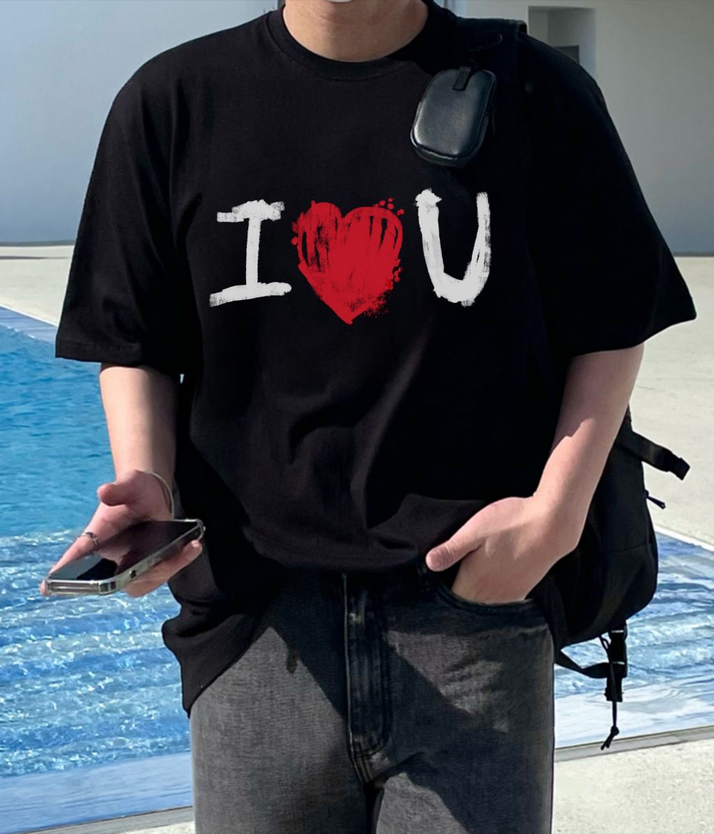 발렌시아가 IU 하트 나염 반팔티