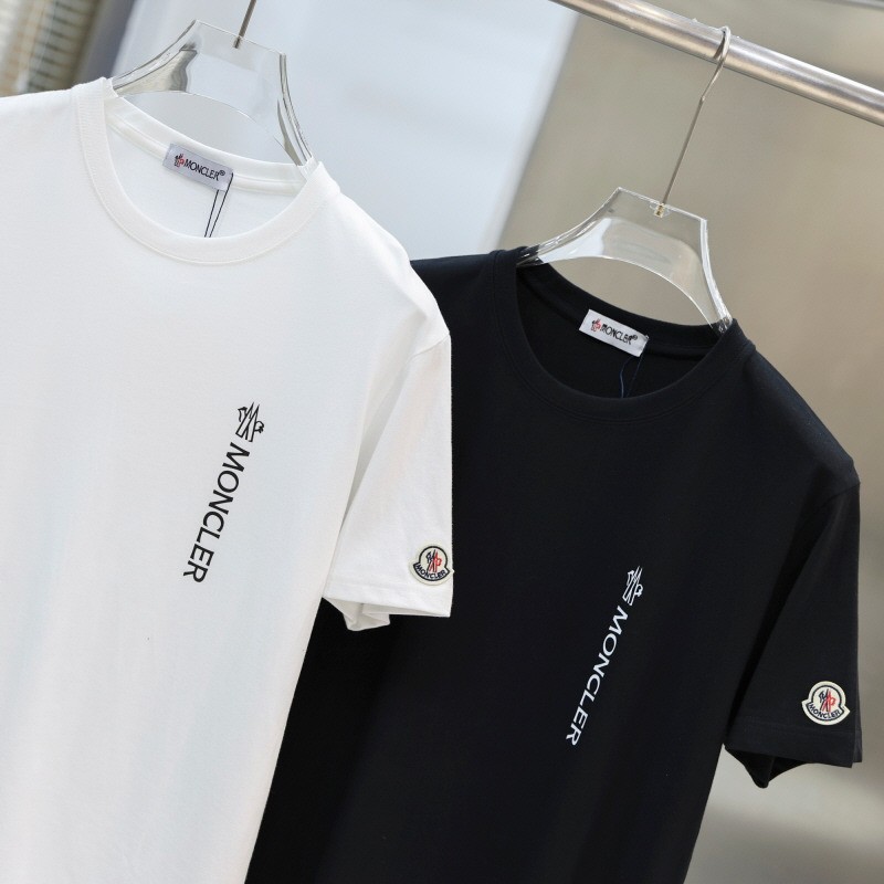 몽클레어 스몰 버티컬 로고 반팔티