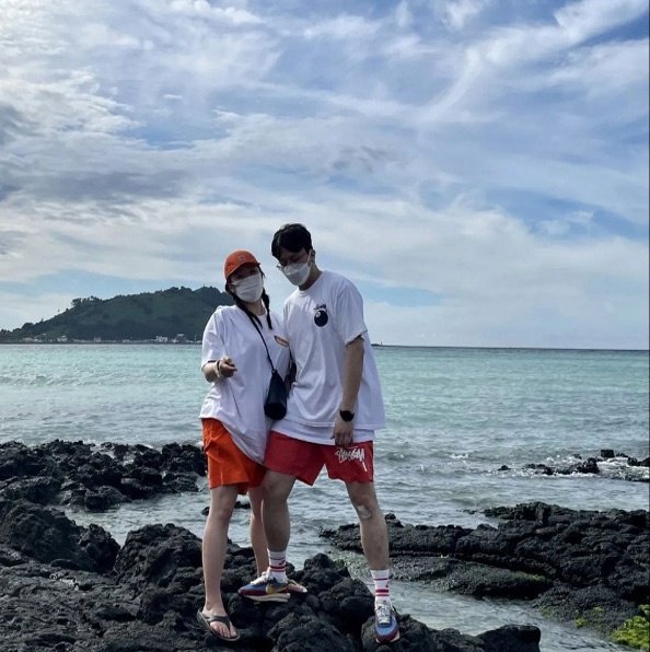 나이키 X 스투시 콜라보 8볼 반팔티