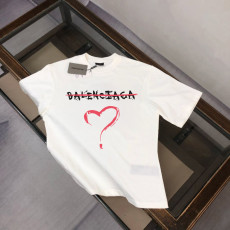 발렌시아가 빈티지 하트 반팔티