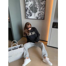 디올 주디블레임 맨투맨