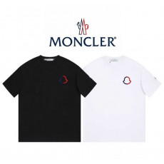 몽클레어 배색 자수 스몰 로고 반팔티