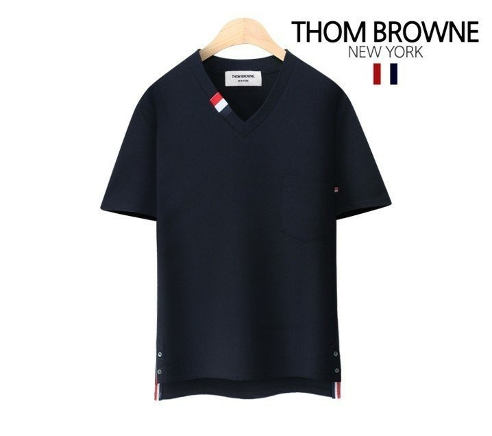 톰브라운 시그니처 브이넥 반팔티