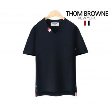 톰브라운 시그니처 브이넥 반팔티