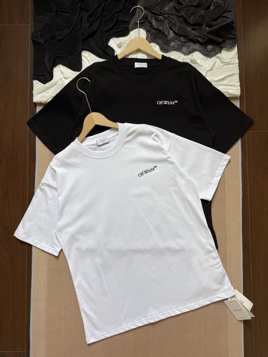 오프화이트 스케치 나염 반팔티