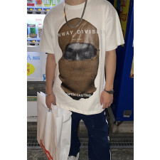 이놈어닛 칸예웨스트 복면 빅로고 프린팅 반팔티