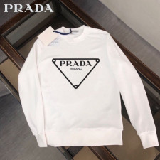 프라다 트라이앵글 프린팅 로고 맨투맨