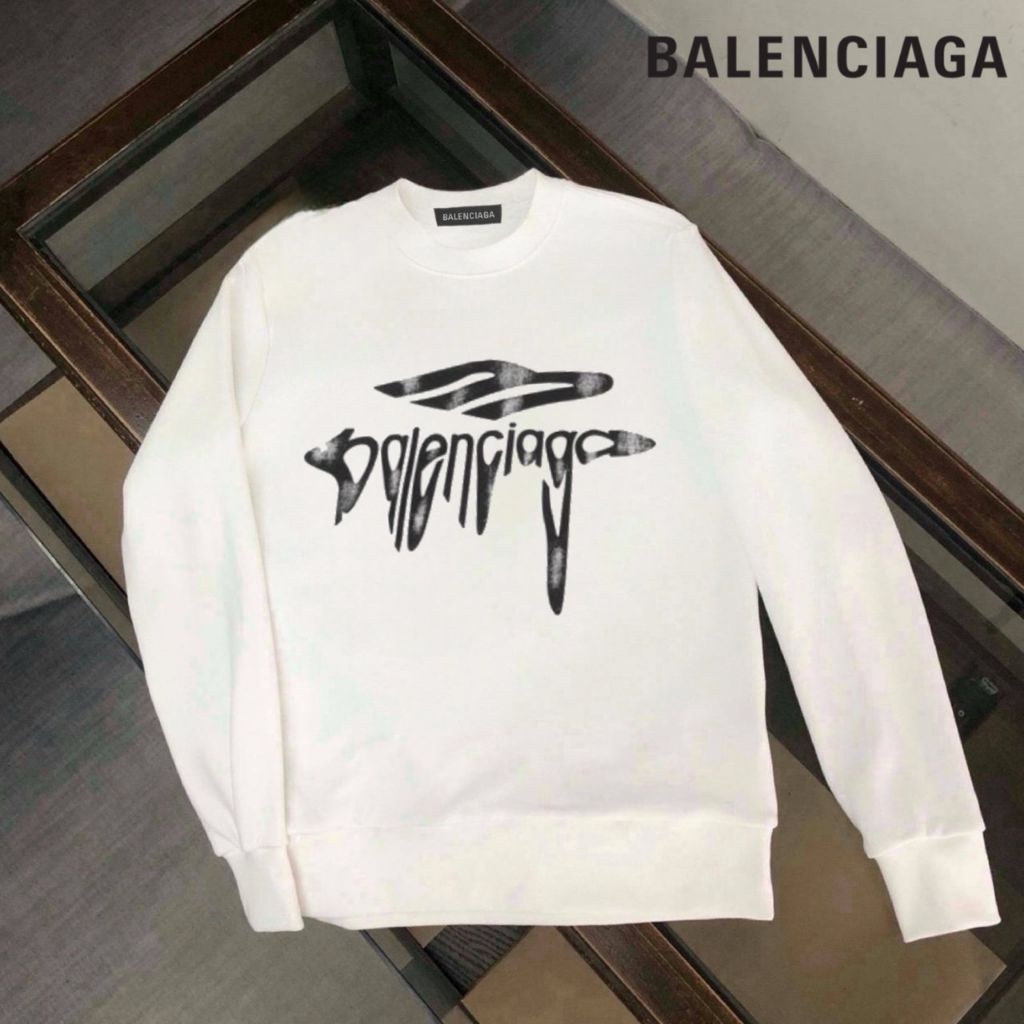 발렌시아가 샌디드 로고 맨투맨