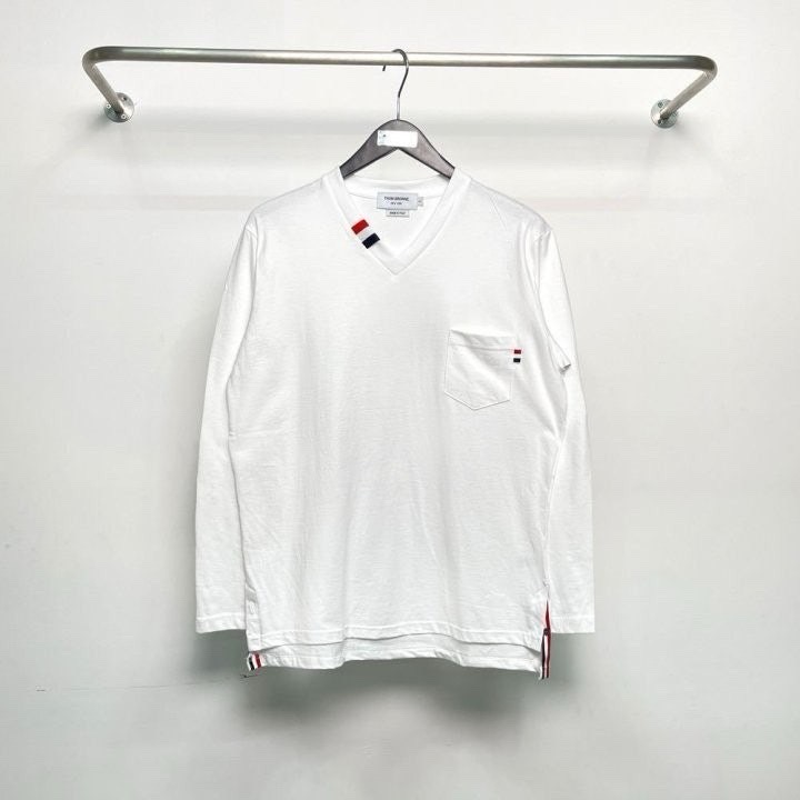 톰브라운 포켓 V넥 긴팔티