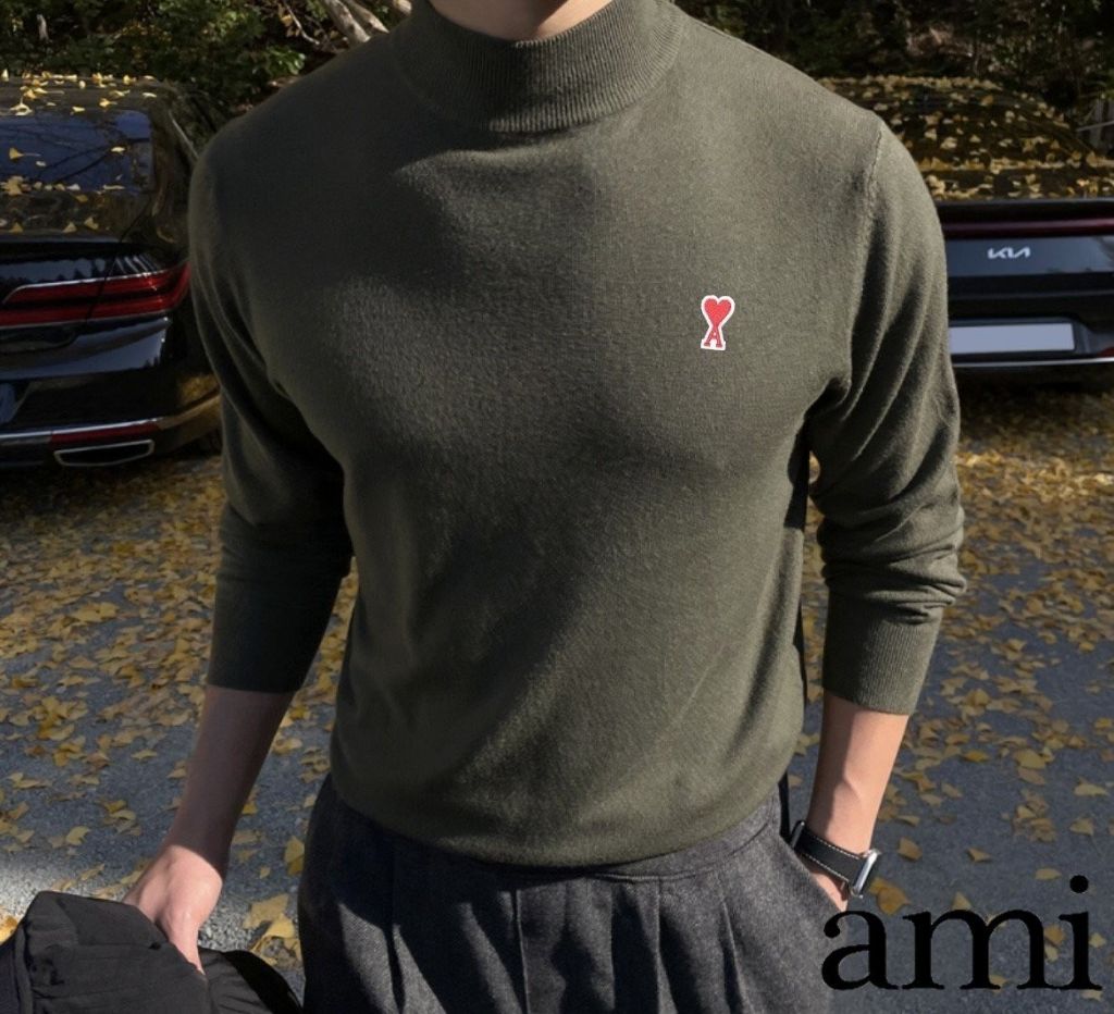 아미 스몰 하트 패치 캐시미어 반폴라 니트