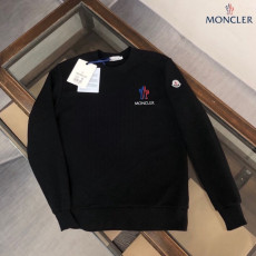 몽클레어 프린팅 라운드 맨투맨