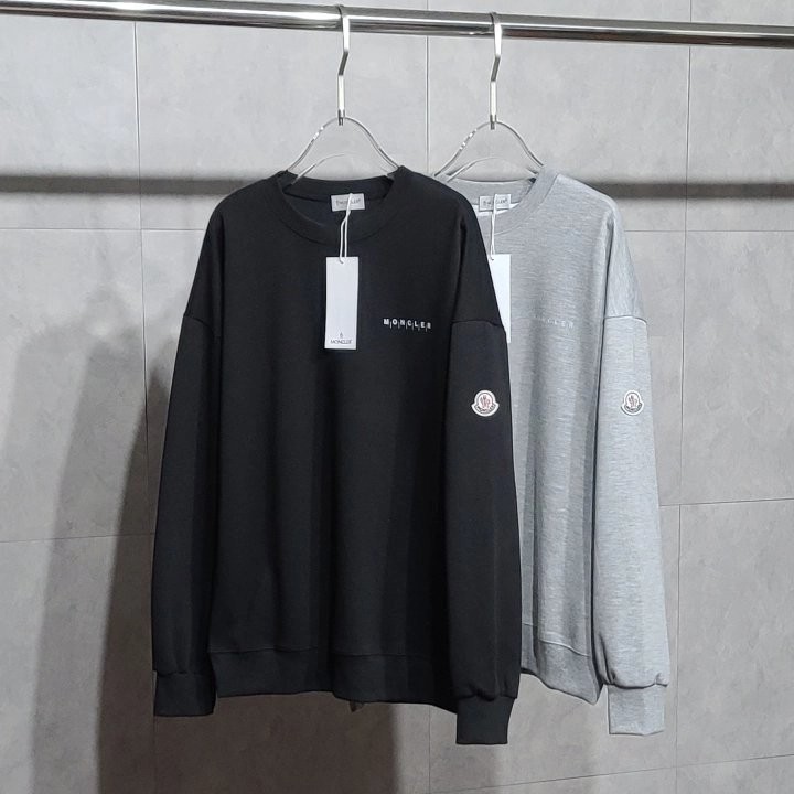 몽클레어 레터링 로고 와펜 맨투맨