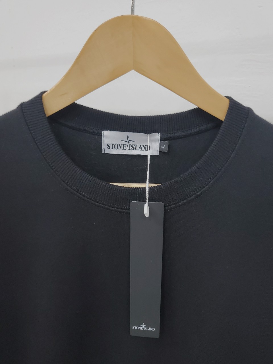 스톤아일랜드 와펜 맨투맨