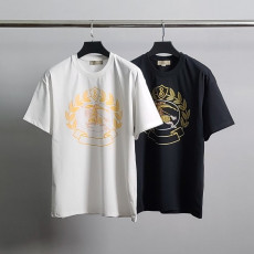 버버리 아카이브 기마 프린트 실켓 라운드 반팔티