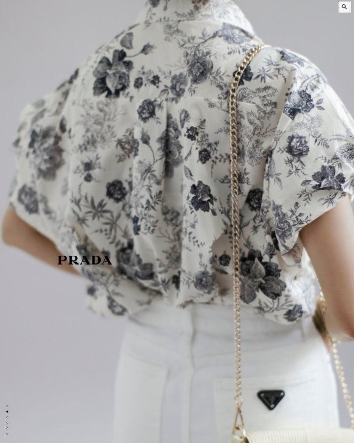 프라다 여성 비비로랜 반팔 블라우스