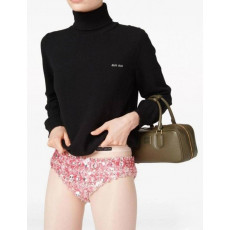 미우미우 소프트 폴라 터틀넥 니트